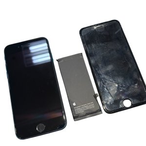 iPhoneSE3 パネル・バッテリー交換