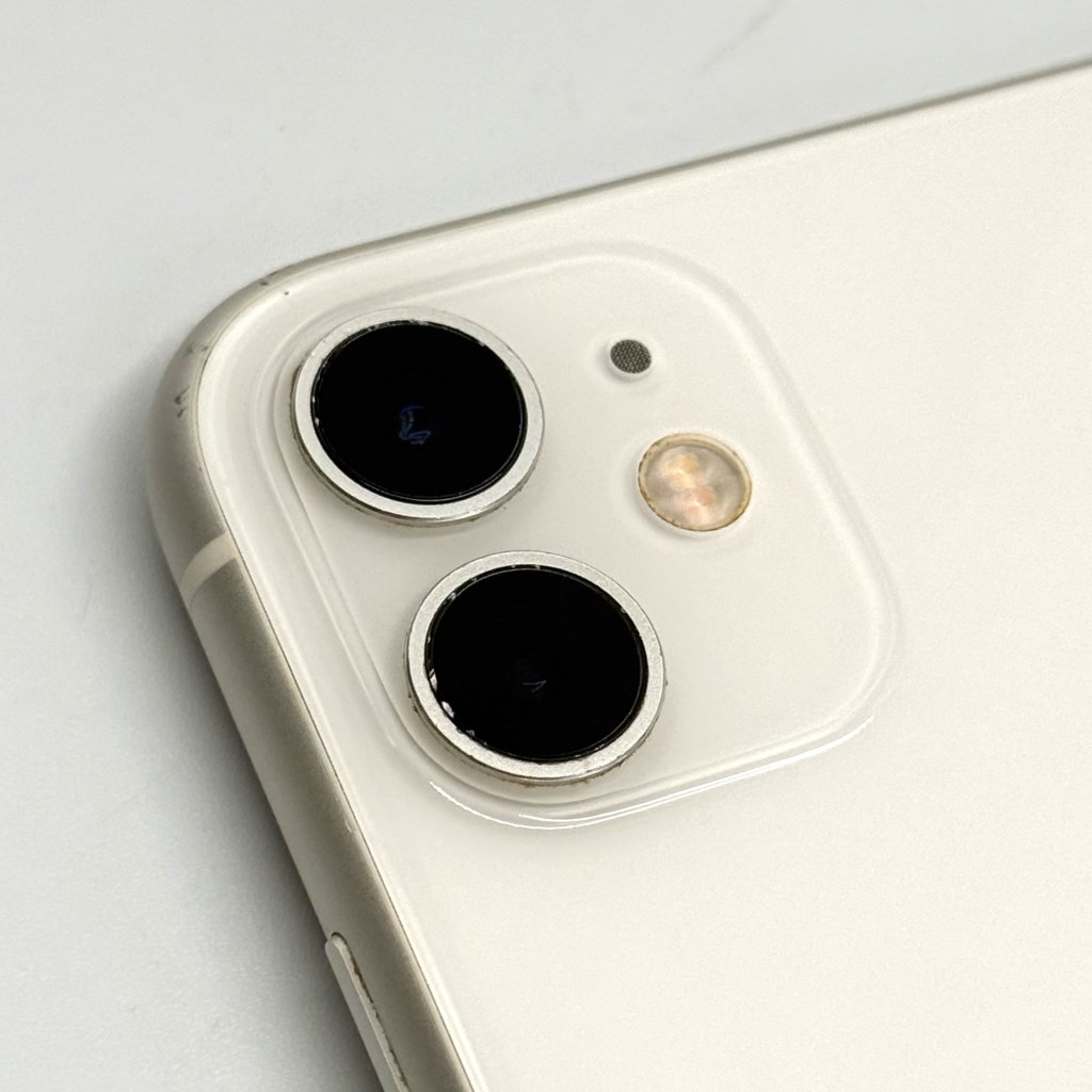 【iPhone11 アウトカメラレンズ修理】撮影時に線や白いモヤが入る症状を改善！｜前橋市上新田町