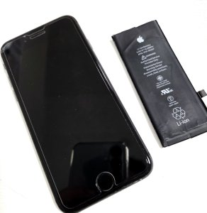 iPhone8 バッテリー交換