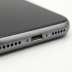 iPhone SE2　ドックコネクタ交換