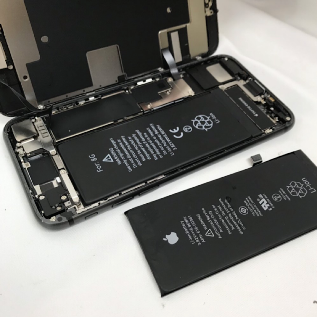 iPhone8 車に放置、電池膨張 バッテリー交換| 羽村市神明台| バッテリー交換は即日30分！