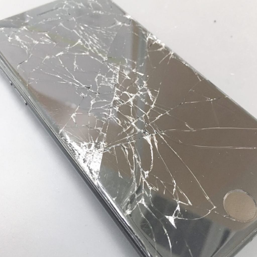 iPhone7 液晶交換修理｜西多摩郡日ノ出町大久野｜ガラス割れ修理も即日30分スピード修理対応！