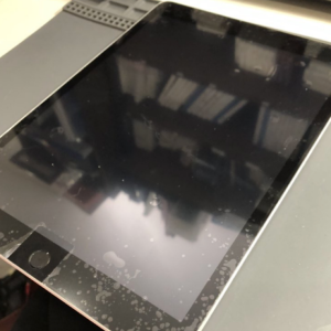 iPad 9 ブラックアウト 液晶交換| 昭島市朝日町｜iPad故障はご予約で当日に交換修理が出来ます！