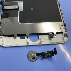 iPhone8Plus ホームボタン交換| あきる野市五日市| ホームボタン交換もご予約で即日修理対応しております!