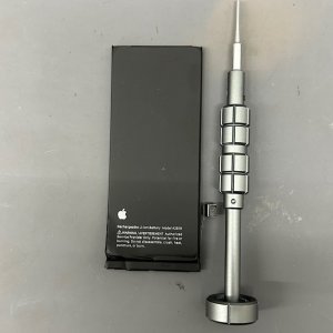 iPhone SE3 バッテリー交換