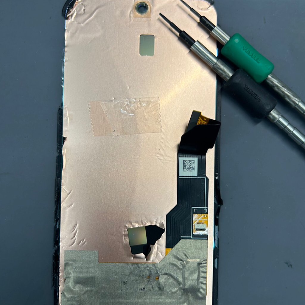 Google pixel 8A フロントパネル交換