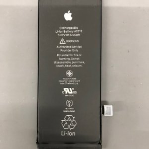 iPhone SE3 のバッテリー交換