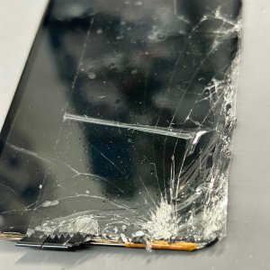 Google pixel 8A フロントパネル(液晶)交換