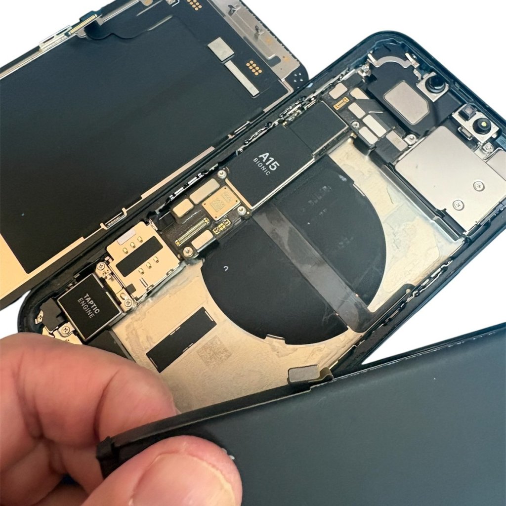 バッテリー交換 【iPhone13】