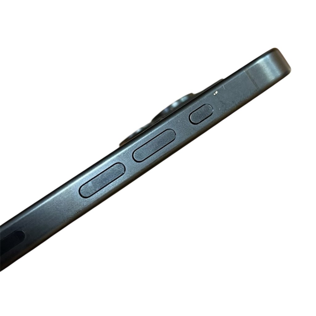 iPhone15Pro　音量ボタン修理