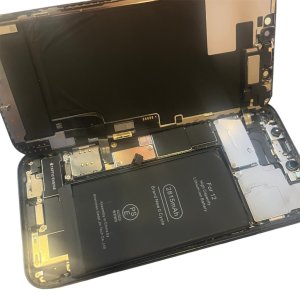 iPhone12　バッテリー交換