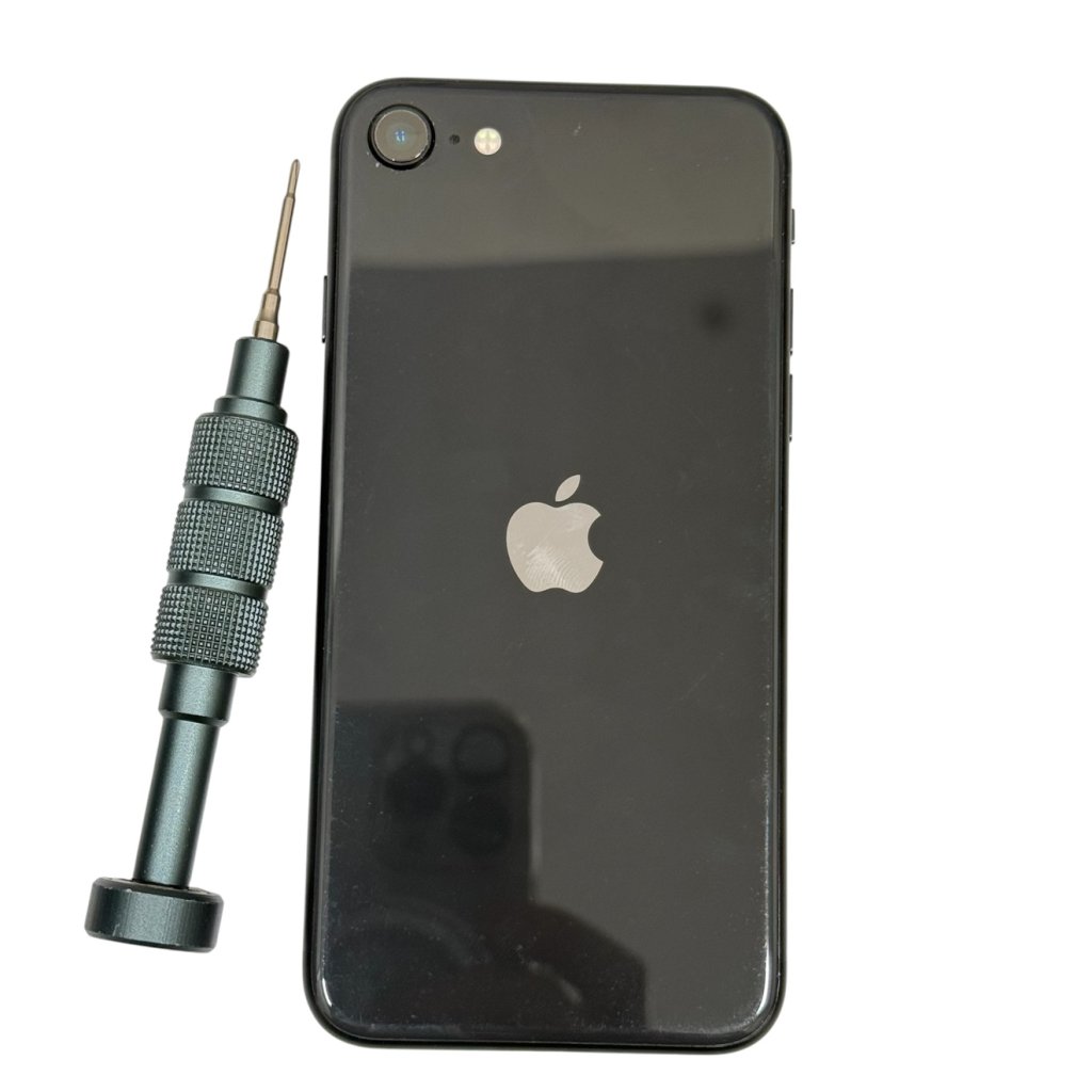 iPhoneSE3（第3世代） 液晶パネル交換修理　札幌 東区 元町