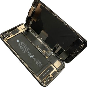 【登別店】iPhoneSE3 バッテリー交換｜最大容量64％の劣化バッテリーを即日交換