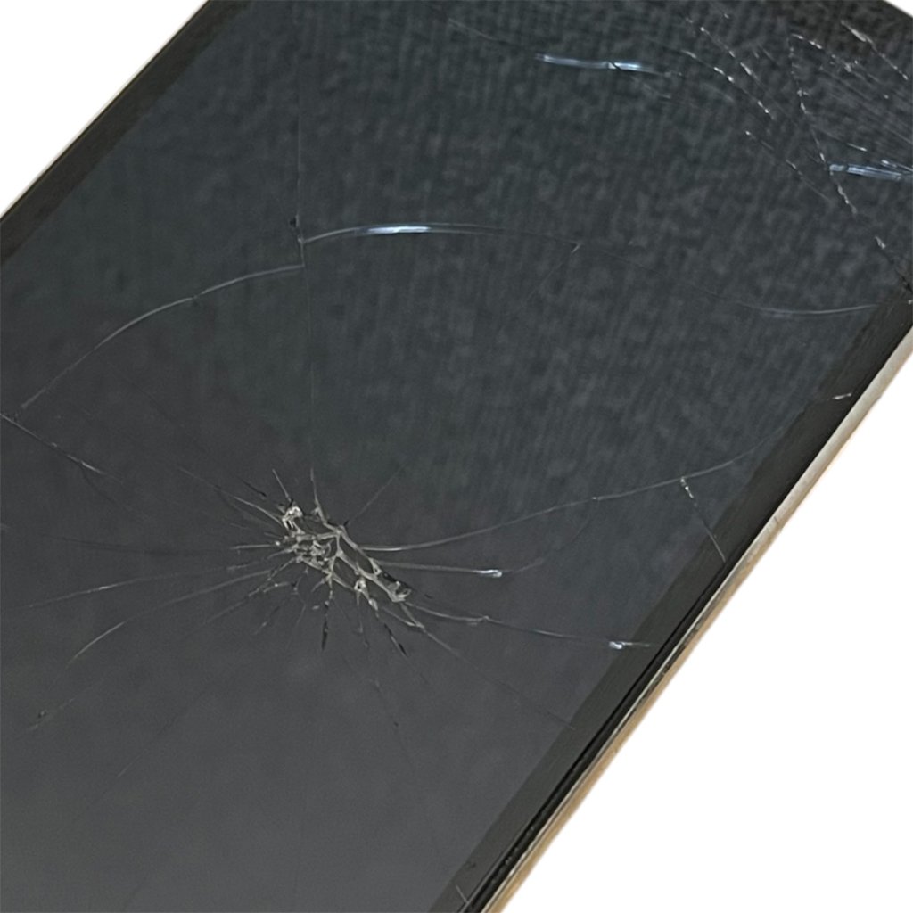 iPhone12の画面割れ修理｜落下によるひび割れを即日対応