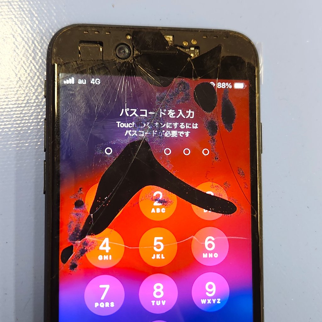 【iPhoneSE3 液晶交換】画面割れ・液晶不良を即日修理！｜伊勢崎市市場町