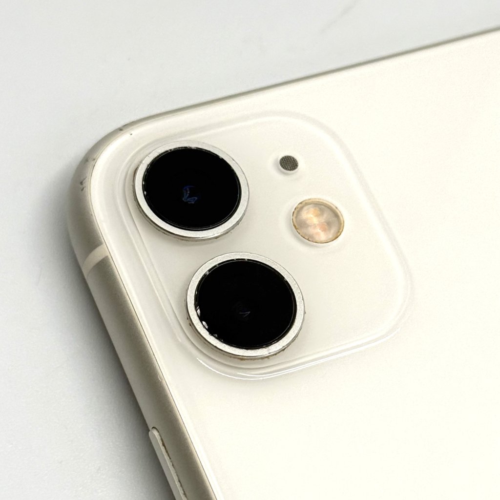【iPhone11 アウトカメラレンズ修理】落下で割れたカメラレンズを交換修理！｜前橋市荒牧町
