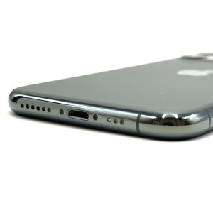 【iPhone11Pro ライトニングコネクタ修理】充電マークが出ない不具合を改善！｜前橋市昭和町