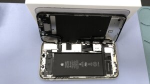 【iPhone11 バッテリー交換】充電の持ちが改善！｜伊勢崎市八斗島町