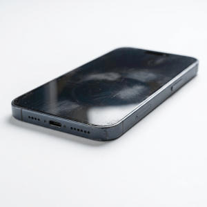 iPhone 12 バッテリー交換