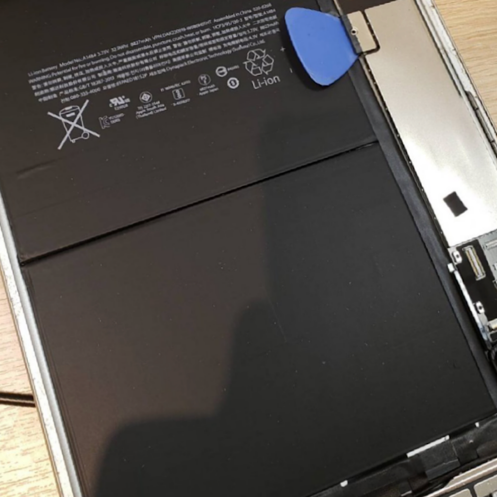 iPad 7 バッテリー交換| 武蔵村山市緑が丘｜iPad故障はご予約で当日に交換修理が出来ます！
