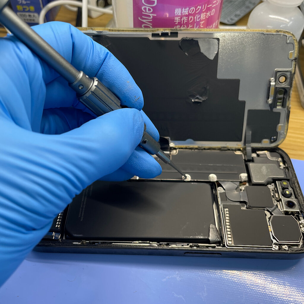 iPhone15Pro 充電劣化 バッテリー交換| 武蔵村山市中原| 電池不良も即日修理対応しております!どうぞお問い合わせ下さい!!