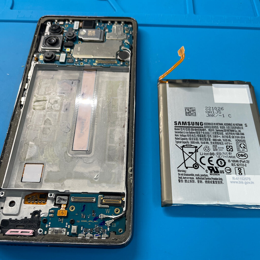 アンドロイド携帯 サムソンGALAXY バッテリー修理 |西多摩郡瑞穂町武蔵| Android修理もご予約にて修理対応しております‼︎