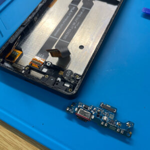 アンドロイド携帯ソニーXperiaも修理対応！ | あきる野市二宮| Android修理はご相談ください！