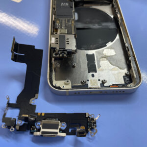 iPhone13mini 充電不良 ライトニングドック交換修理 |青梅市小曾木| コネクター不良も即日で修理対応しております‼︎