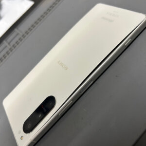 Androidスマホ Xperia 5-IVのバッテリー交換