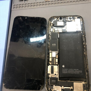 iPhone13液晶交換&バッテリー交換
