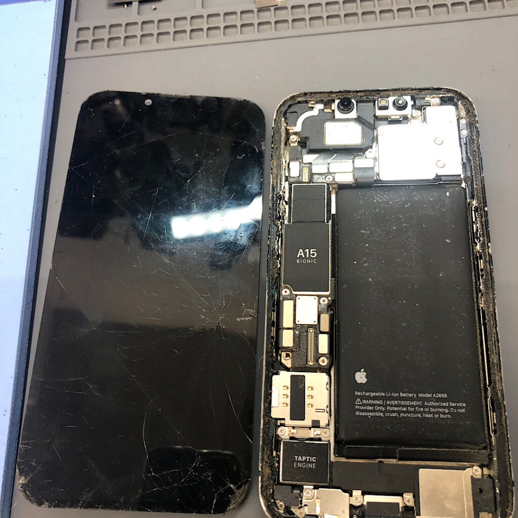 iPhone13液晶交換&バッテリー交換