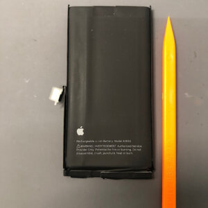iPhone13のバッテリー交換