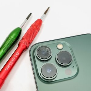 iPhone13Pro アウトカメラガラス交換