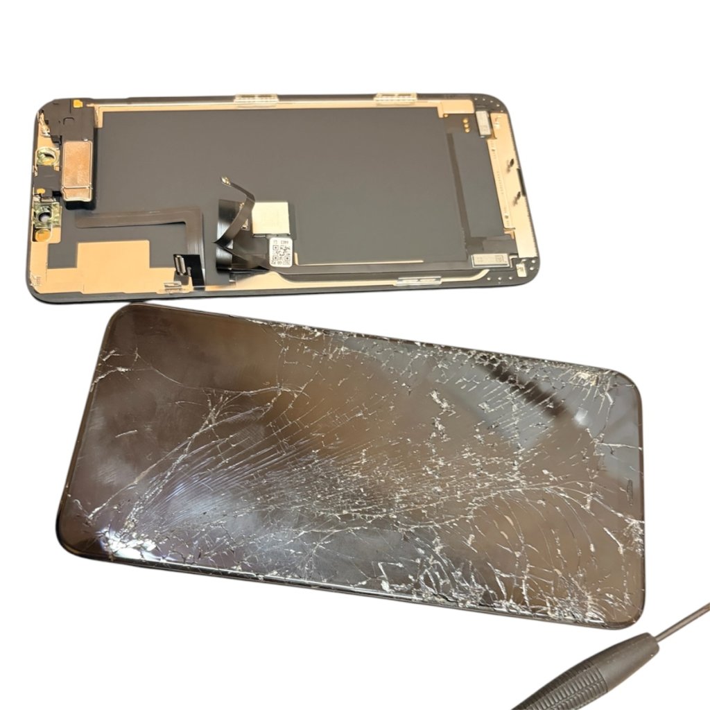 【登別店】iPhone11ProMax 液晶交換修理｜画面表示不良も即日対応
