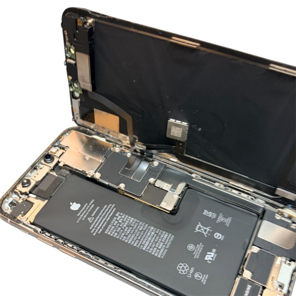 【登別店】iPhone11ProMax バッテリー交換｜充電の減りが早い症状を改善