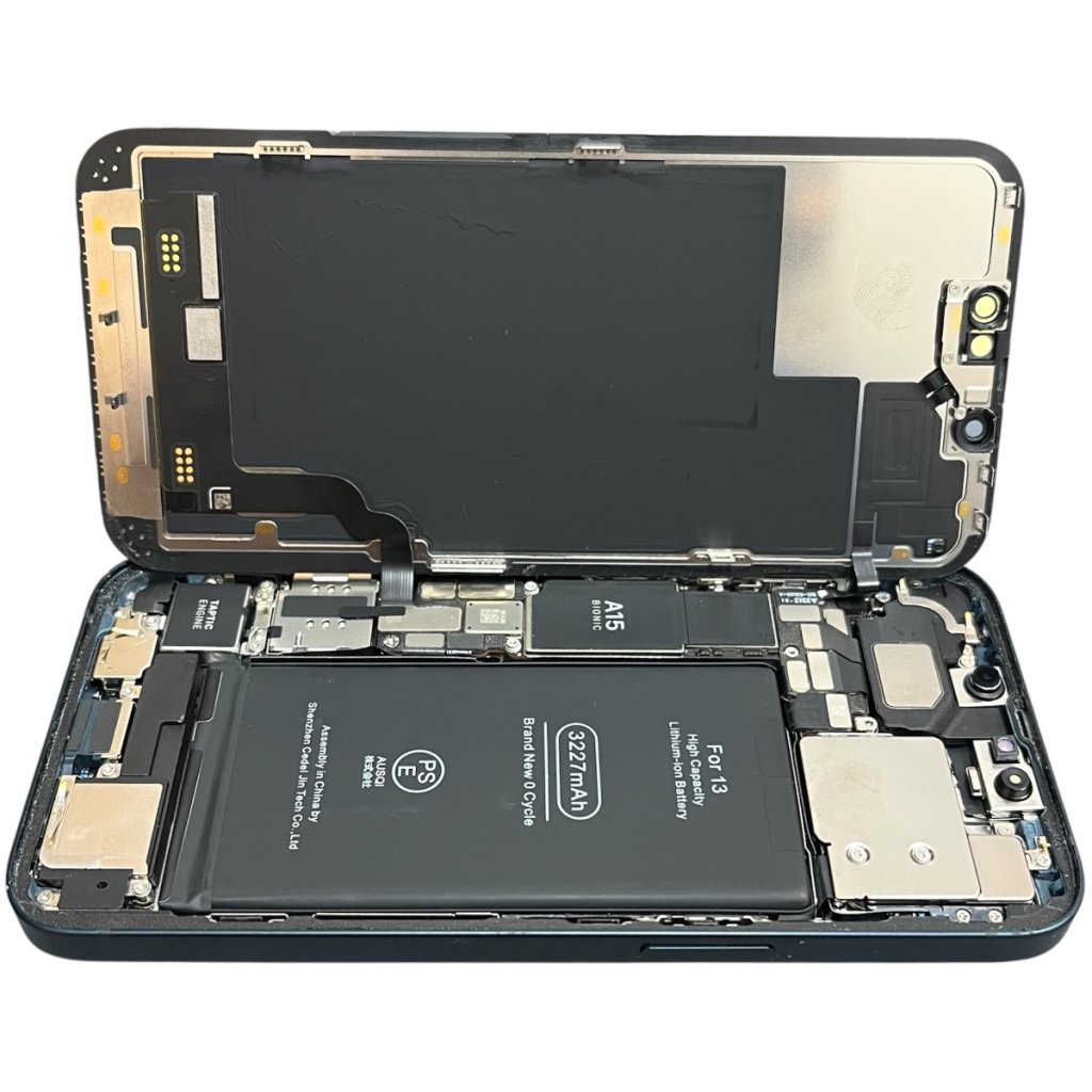 iPhone 13 バッテリー交換｜充電の減りが早い症状を即日修理