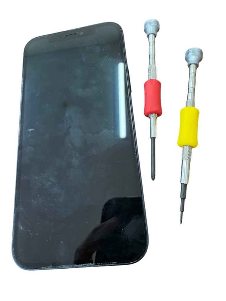 iPhone12 パネル交換