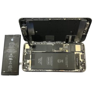 iPhone8の充電の減りが早い症状をバッテリー交換で改善