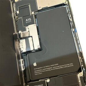 iPhone 13 Proのバッテリー交換