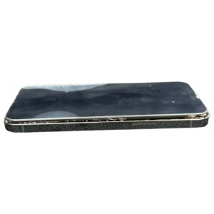 iPhone13ProMax バッテリー交換 バッテリー膨張 最大容量67％
