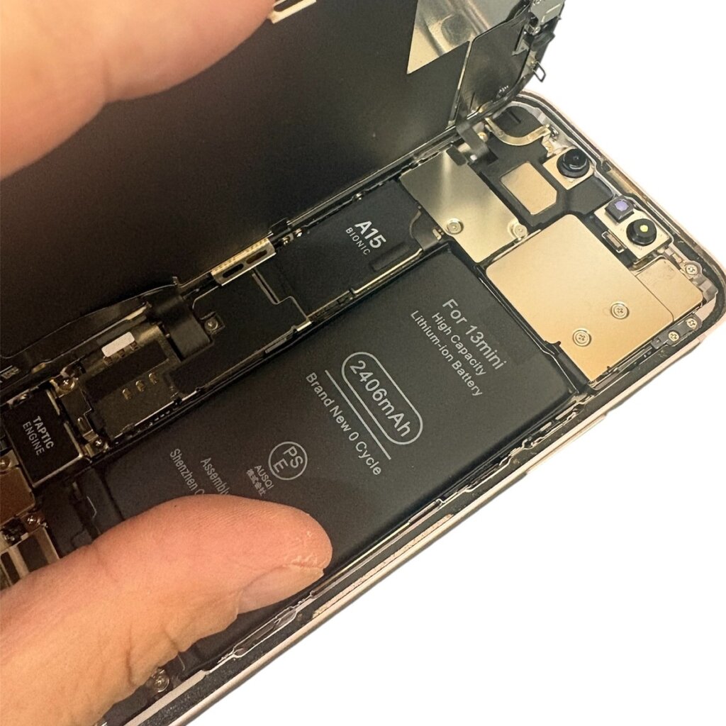 バッテリー交換【iPhone13 mini】