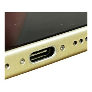 iPhone 15 ドックコネクタ清掃