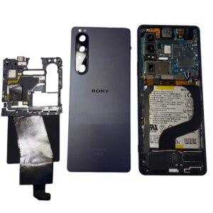 SONYエクスペリアバッテリー交換| 柏市| 液晶パネル交換もご予約で即日お渡しで修理対応しております‼︎