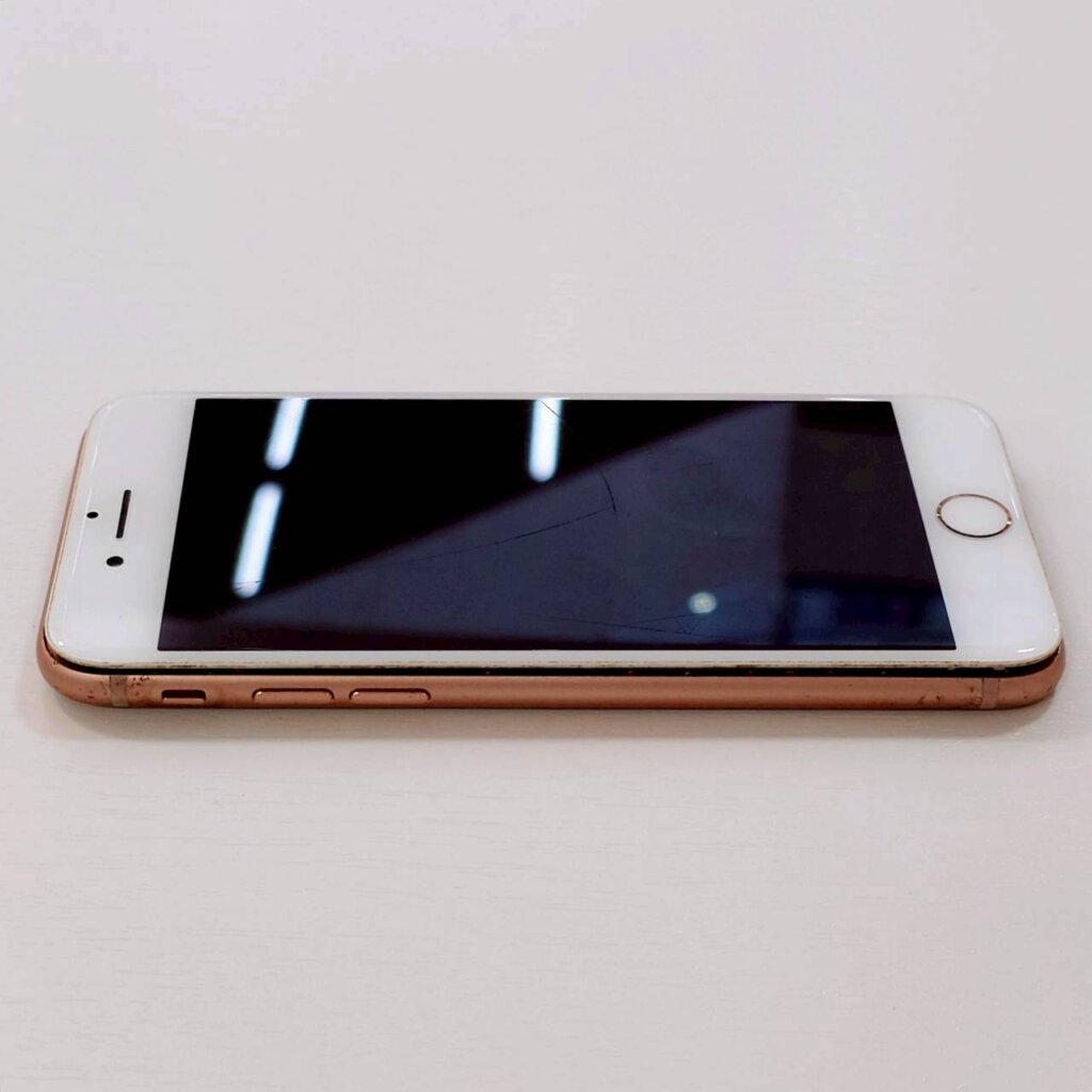 iPhone8 バッテリー交換
