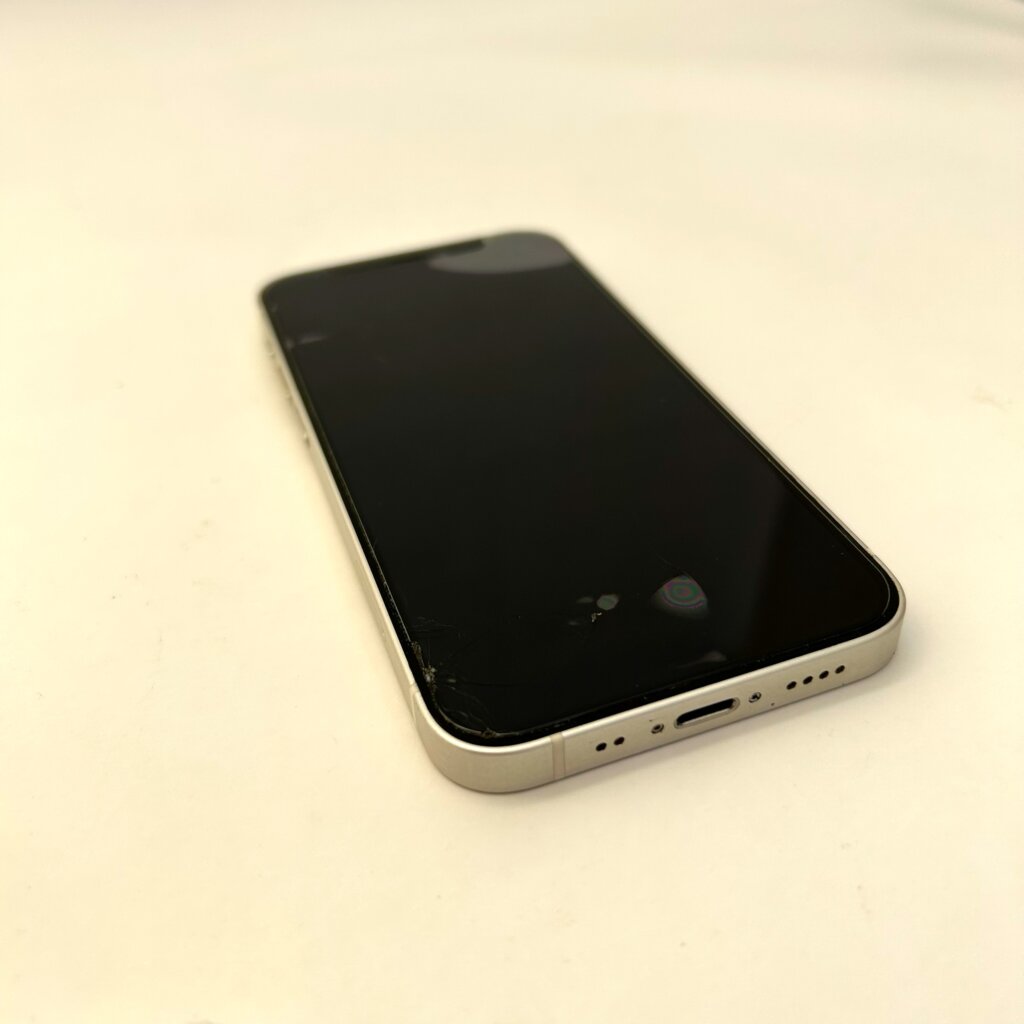 【iPhone12mini フロントパネル交換】画面のひび割れを改善｜伊勢崎市韮塚町
