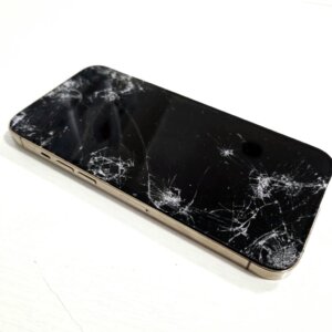 iPhone13PRO 液晶交換