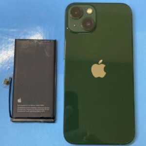 【iPhone13 バッテリー交換 】充電の減りを改善！｜伊勢崎市下植木町