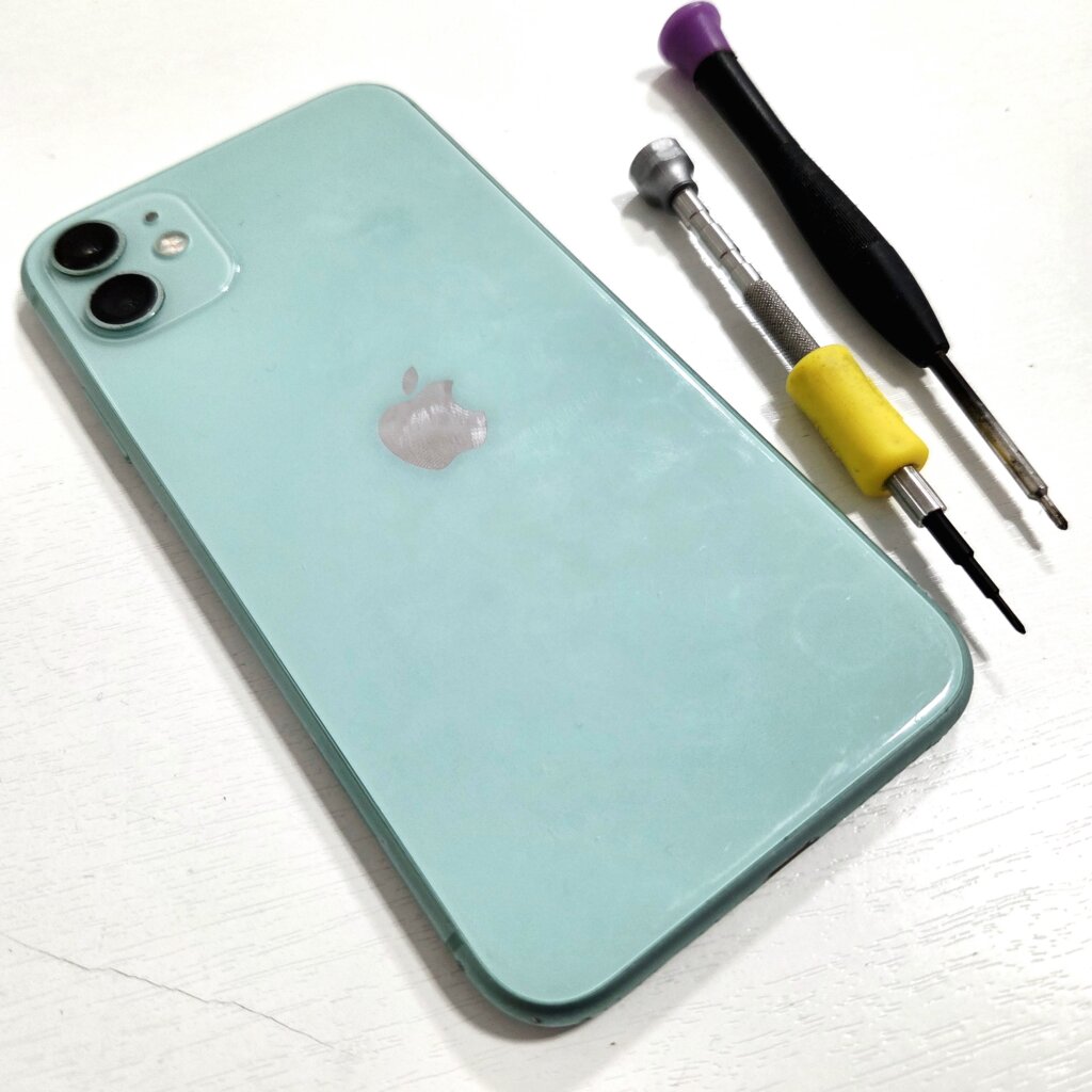 iPhone11 液晶交換