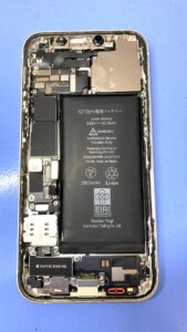 【iPhone12 バッテリー交換】充電の減りが早く一日持たない症状を改善！｜玉村町上之手