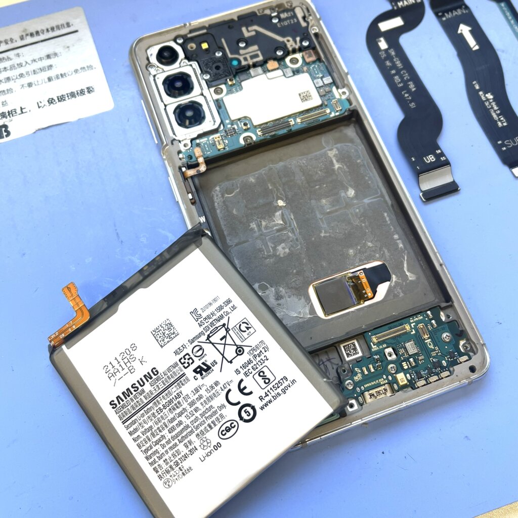 【Galaxy S21 バッテリー交換】充電の減りが早くなったGalaxyを修理！｜前橋市大友町